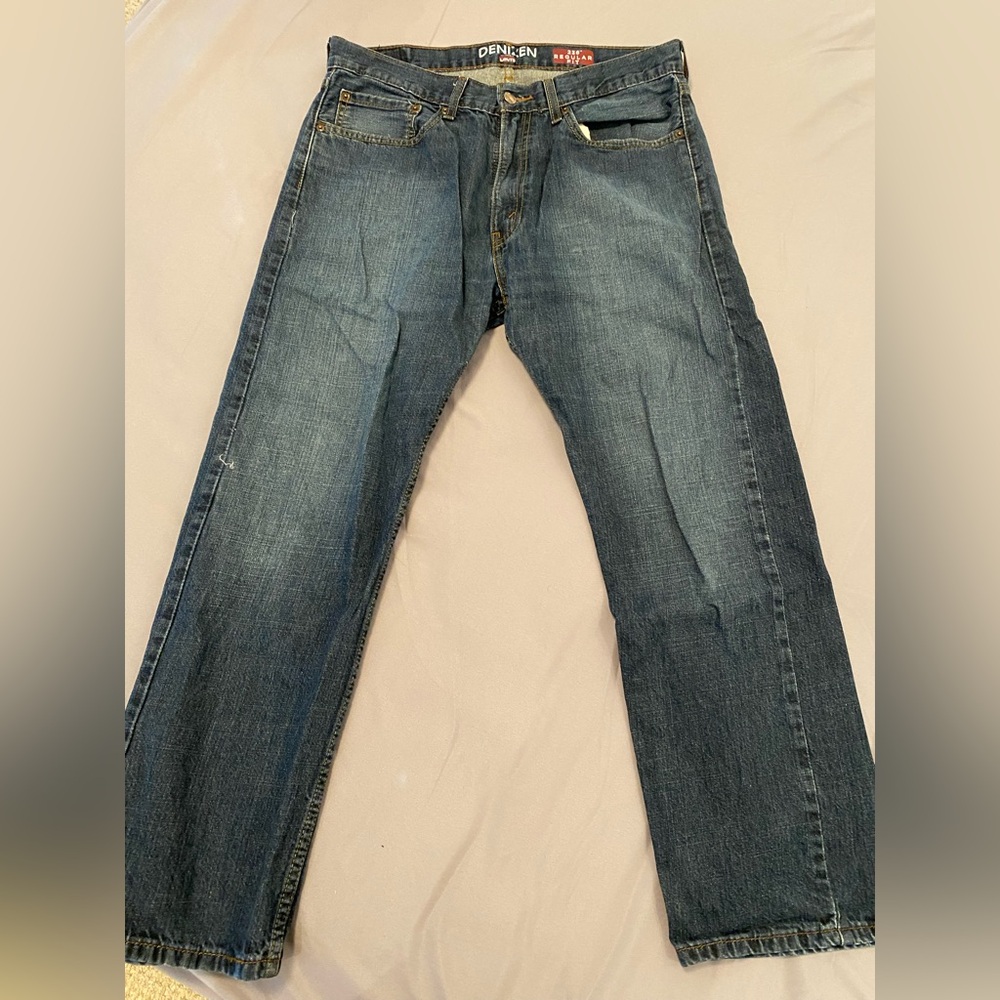 Men’s Levi Jeans